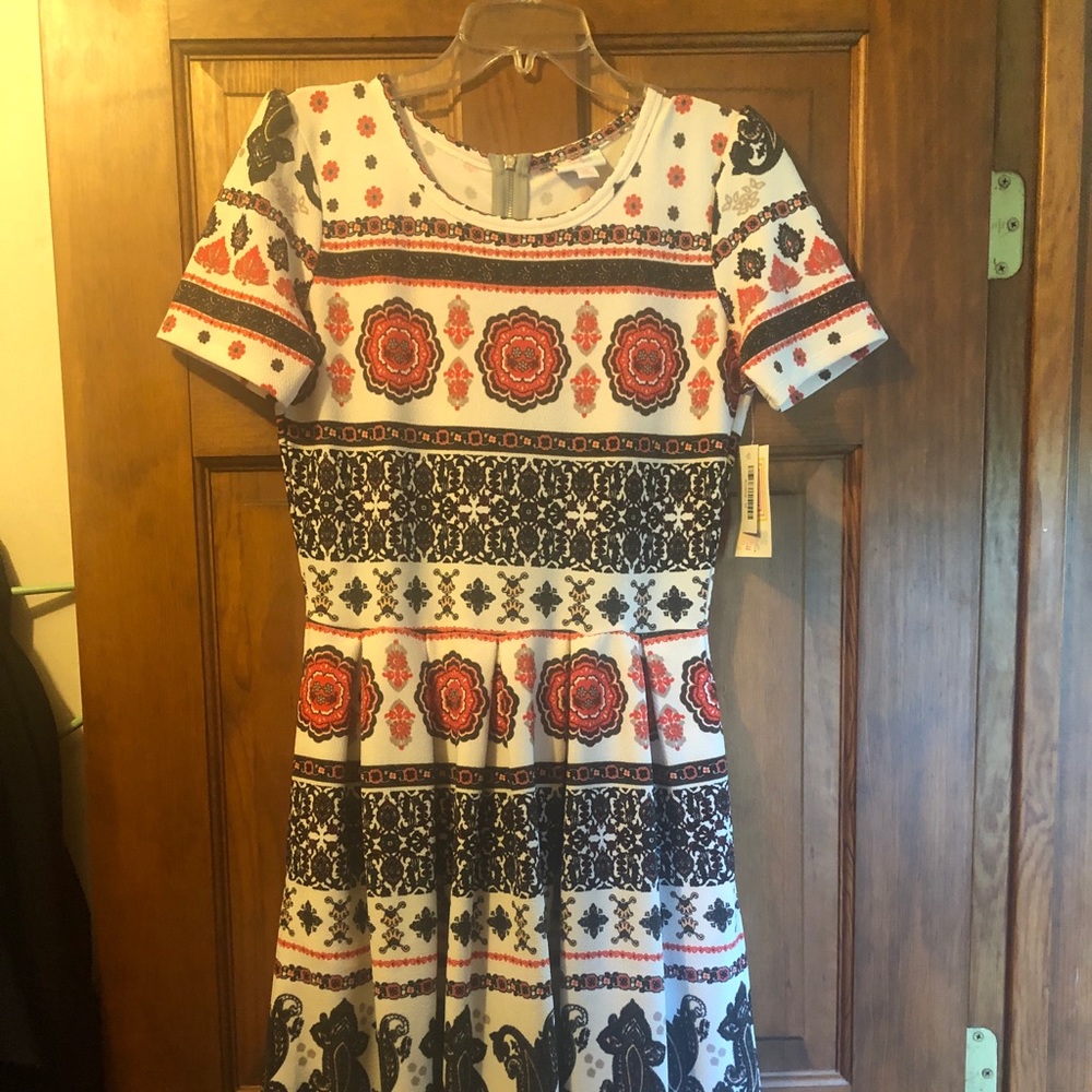 Lularoe Amelia